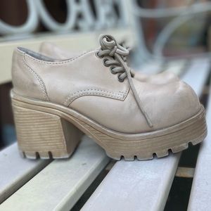 Tan platform lace up shoes